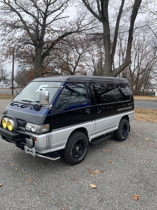 Used Mitsubishi DELICA 4wd 1996 | Auto Globe LLC. Springfield, Massachusetts