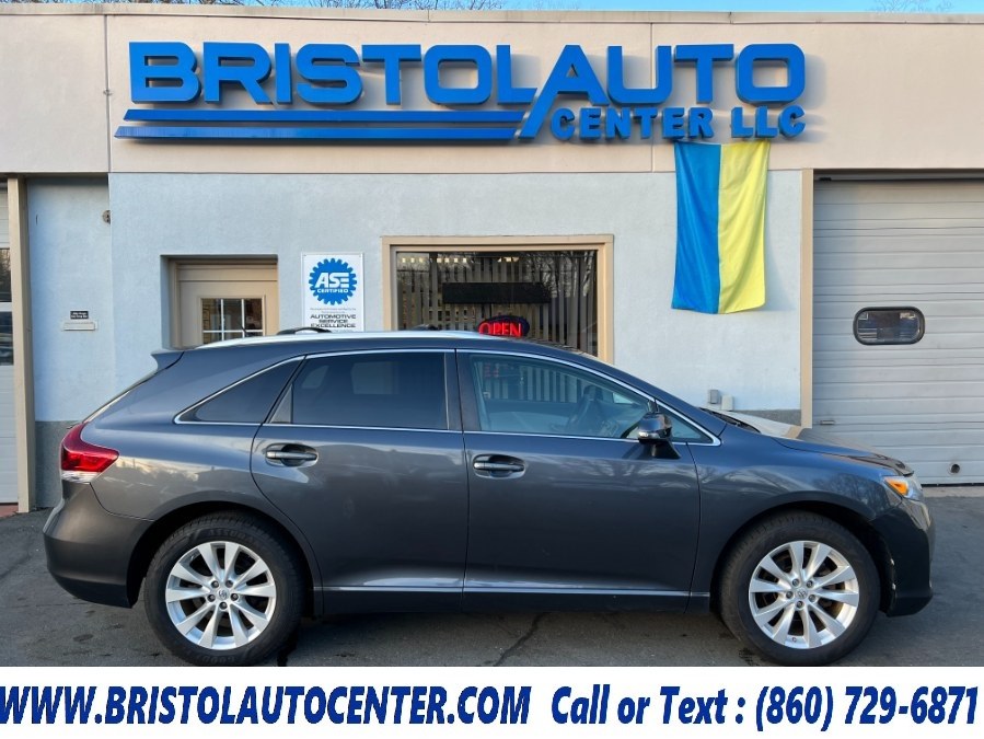 Used car dealer in Bristol Hartford County Plainville