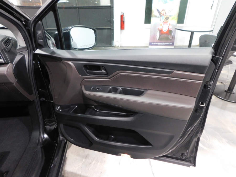 2019 Honda Odyssey EX-L w/Navi/RES Auto, available for sale in Lodi, New Jersey | Soliman Motors. Lodi, New Jersey 2019 Honda Odyssey EX-L w/Navi/RES Auto, available for sale in Lodi, New Jersey | Soliman Motors. Lodi, New Jersey