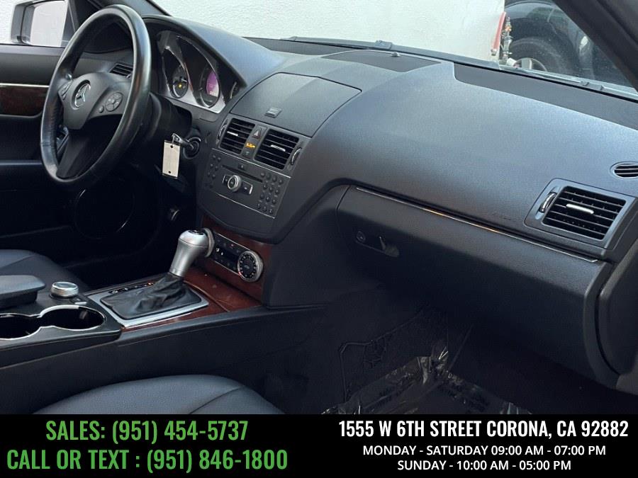 2010 Mercedes-Benz C-Class 4dr Sdn C 300 Luxury RWD, available for sale in Corona, California | Green Light Auto. Corona, California 2010 Mercedes-Benz C-Class 4dr Sdn C 300 Luxury RWD, available for sale in Corona, California | Green Light Auto. Corona, California