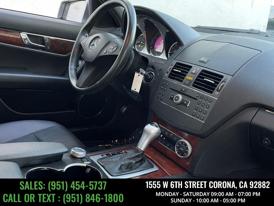 2010 Mercedes-Benz C-Class 4dr Sdn C 300 Luxury RWD, available for sale in Corona, California | Green Light Auto. Corona, California 2010 Mercedes-Benz C-Class 4dr Sdn C 300 Luxury RWD, available for sale in Corona, California | Green Light Auto. Corona, California