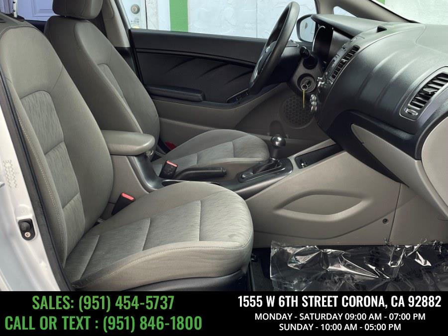2015 Kia Forte 4dr Sdn Auto LX, available for sale in Corona, California | Green Light Auto. Corona, California 2015 Kia Forte 4dr Sdn Auto LX, available for sale in Corona, California | Green Light Auto. Corona, California