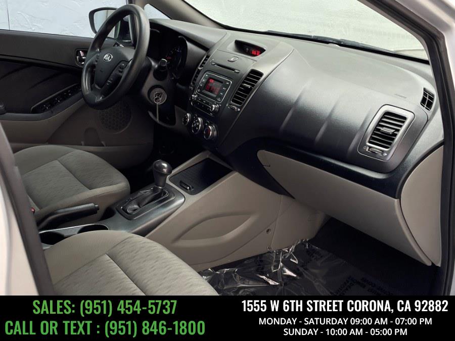 2015 Kia Forte 4dr Sdn Auto LX, available for sale in Corona, California | Green Light Auto. Corona, California 2015 Kia Forte 4dr Sdn Auto LX, available for sale in Corona, California | Green Light Auto. Corona, California