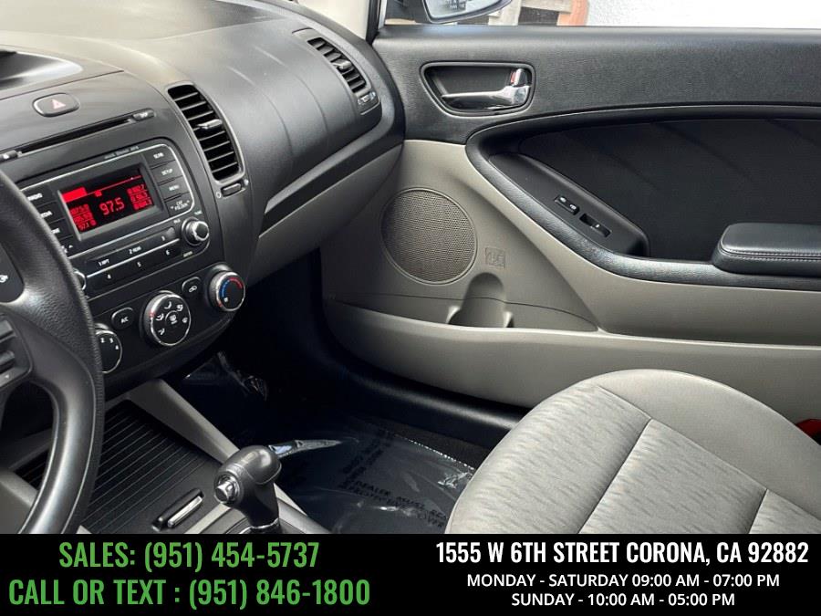 2015 Kia Forte 4dr Sdn Auto LX, available for sale in Corona, California | Green Light Auto. Corona, California 2015 Kia Forte 4dr Sdn Auto LX, available for sale in Corona, California | Green Light Auto. Corona, California