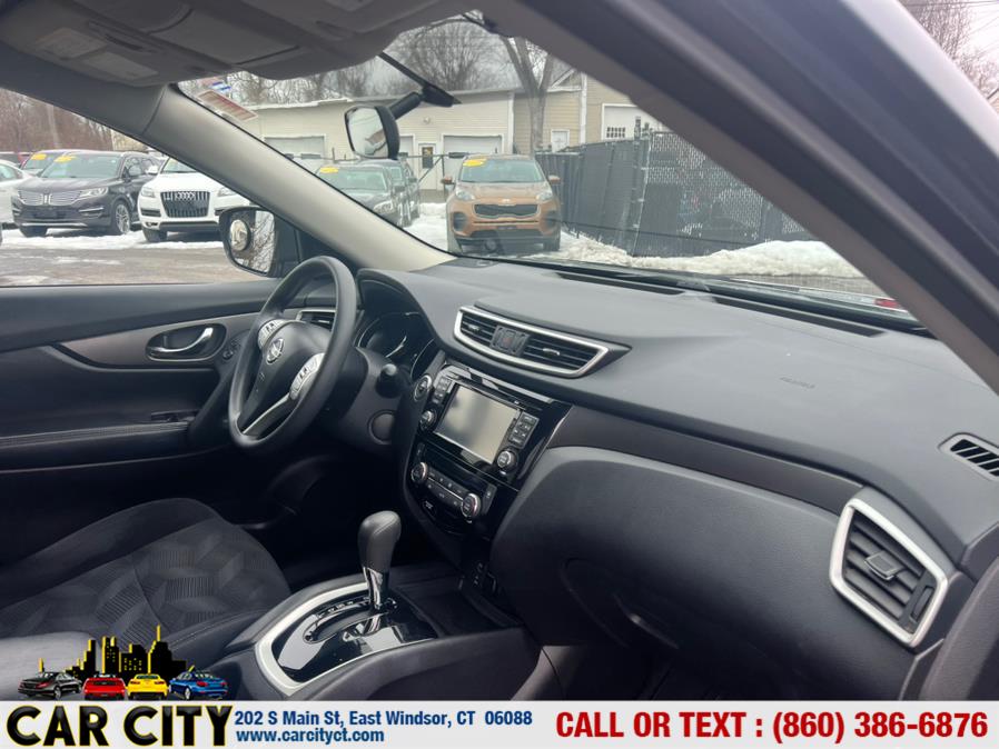 2014 Nissan Rogue Sv AWD, available for sale in East Windsor, Connecticut | Car City LLC. East Windsor, Connecticut 2014 Nissan Rogue Sv AWD, available for sale in East Windsor, Connecticut | Car City LLC. East Windsor, Connecticut