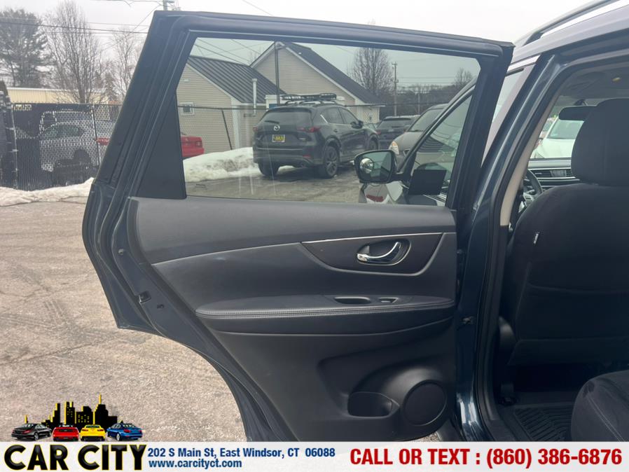 2014 Nissan Rogue Sv AWD, available for sale in East Windsor, Connecticut | Car City LLC. East Windsor, Connecticut 2014 Nissan Rogue Sv AWD, available for sale in East Windsor, Connecticut | Car City LLC. East Windsor, Connecticut