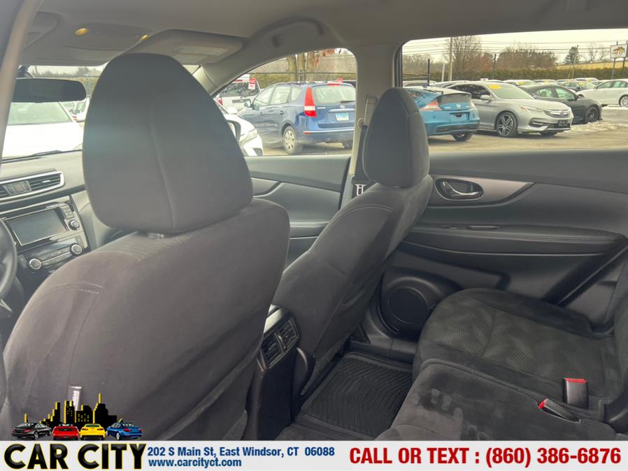 2014 Nissan Rogue Sv AWD, available for sale in East Windsor, Connecticut | Car City LLC. East Windsor, Connecticut 2014 Nissan Rogue Sv AWD, available for sale in East Windsor, Connecticut | Car City LLC. East Windsor, Connecticut
