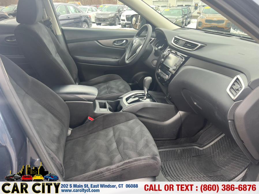 2014 Nissan Rogue Sv AWD, available for sale in East Windsor, Connecticut | Car City LLC. East Windsor, Connecticut 2014 Nissan Rogue Sv AWD, available for sale in East Windsor, Connecticut | Car City LLC. East Windsor, Connecticut