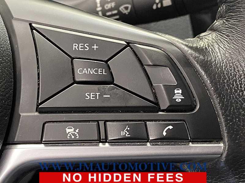 2018 Nissan Rogue SL, available for sale in Naugatuck, Connecticut | J&M Automotive Sls&Svc LLC. Naugatuck, Connecticut 2018 Nissan Rogue SL, available for sale in Naugatuck, Connecticut | J&M Automotive Sls&Svc LLC. Naugatuck, Connecticut