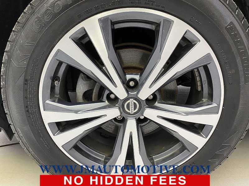 2018 Nissan Rogue SL, available for sale in Naugatuck, Connecticut | J&M Automotive Sls&Svc LLC. Naugatuck, Connecticut 2018 Nissan Rogue SL, available for sale in Naugatuck, Connecticut | J&M Automotive Sls&Svc LLC. Naugatuck, Connecticut