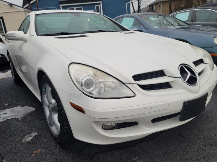 2005 Mercedes-Benz SLK-Class Roadster 3.5L, available for sale in Lodi, New Jersey | AW Auto & Truck Wholesalers, Inc. Lodi, New Jersey