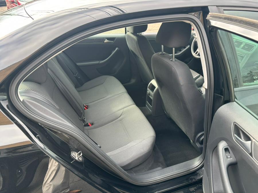 2014 Volkswagen Jetta Sedan 4dr Auto S, available for sale in Derby, Connecticut | Bridge Motors LLC. Derby, Connecticut 2014 Volkswagen Jetta Sedan 4dr Auto S, available for sale in Derby, Connecticut | Bridge Motors LLC. Derby, Connecticut