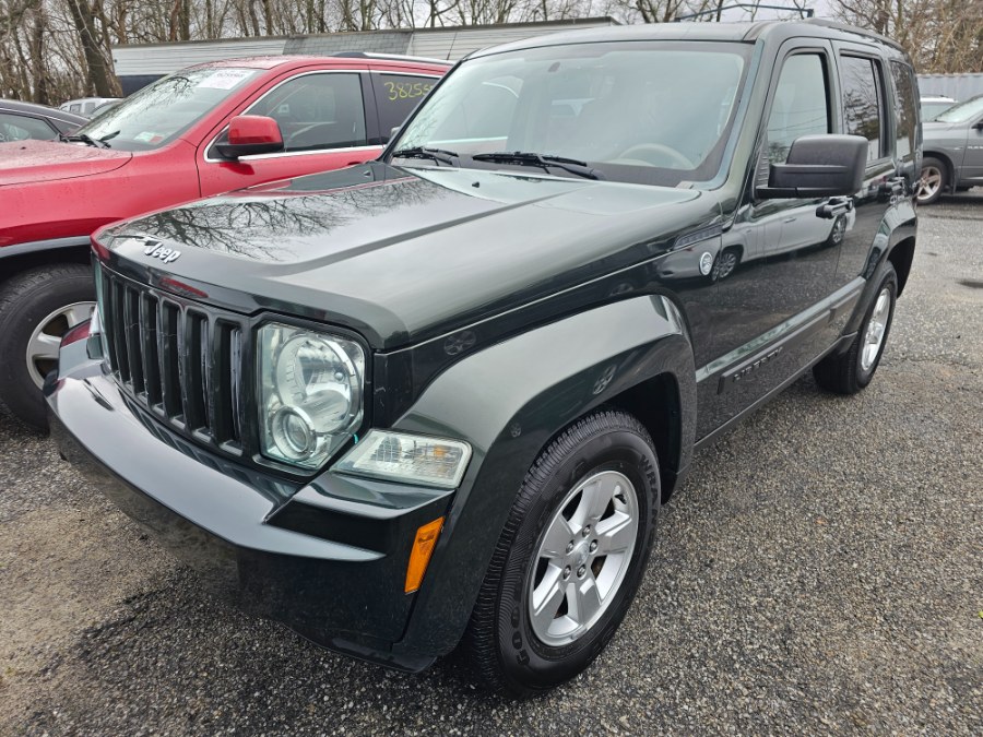 Used 2011 Jeep Liberty in Patchogue, New York | Romaxx Truxx. Patchogue, New York