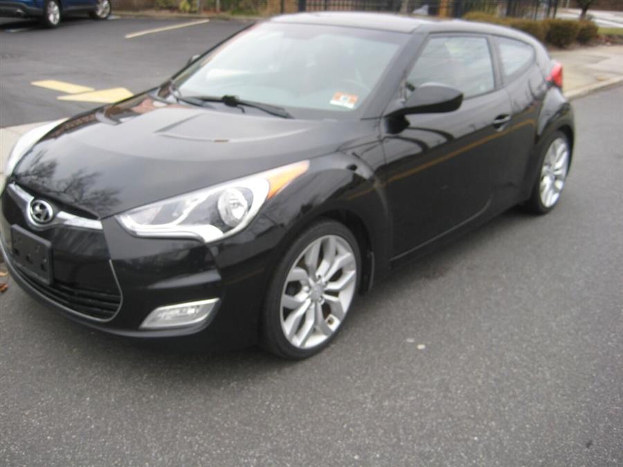 2013 Hyundai Veloster Base 3dr Coupe DCT, available for sale in Massapequa, New York | Rite Choice Auto Inc.. Massapequa, New York