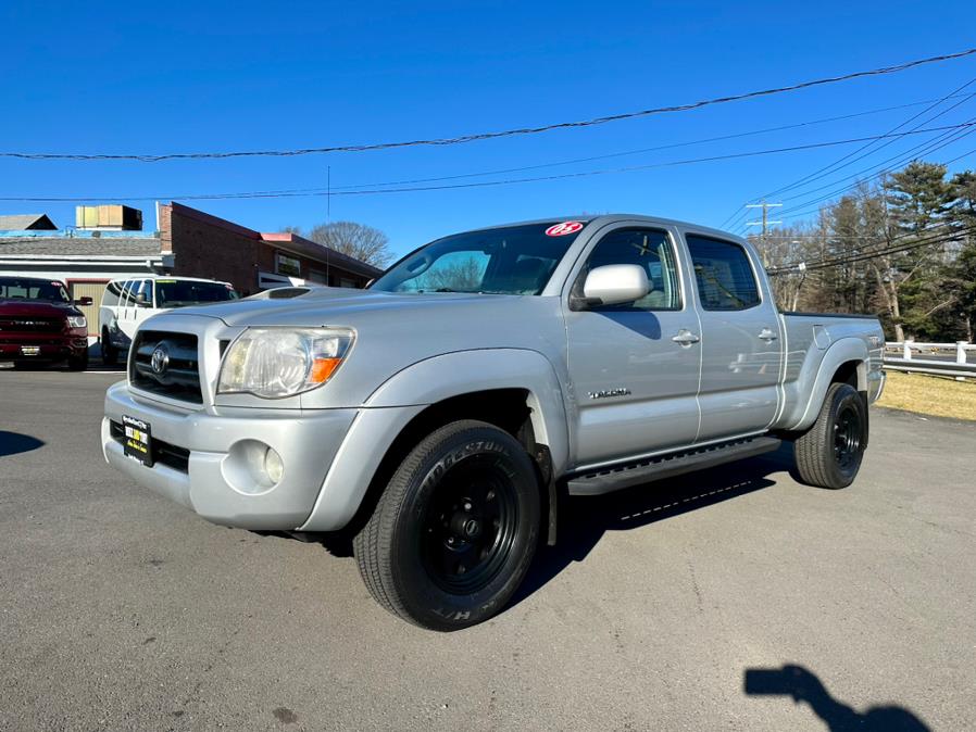 2005 Toyota Tacoma Double 141" Auto 4WD (Natl), available for sale in South Windsor, Connecticut | Mike And Tony Auto Sales, Inc. South Windsor, Connecticut