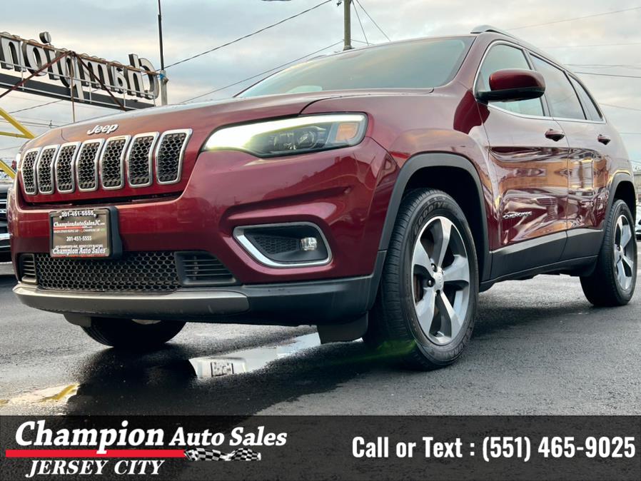 Used 2019 Jeep Cherokee in Jersey City, New Jersey | Champion Auto Sales. Jersey City, New Jersey