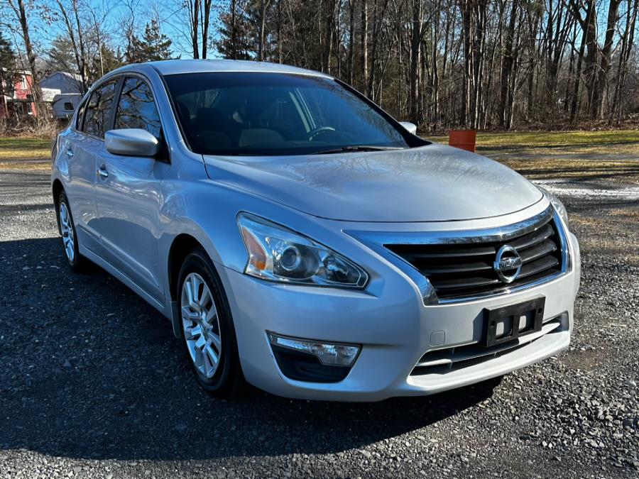 2015 Nissan Altima 4dr Sdn I4 2.5 S, available for sale in Plainville, Connecticut | Choice Group LLC Choice Motor Car. Plainville, Connecticut