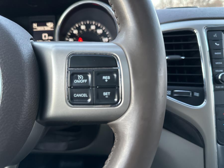 2011 Jeep Grand Cherokee 4WD 4dr Laredo, available for sale in Little Ferry, New Jersey | Victoria Preowned Autos Inc. Little Ferry, New Jersey 2011 Jeep Grand Cherokee 4WD 4dr Laredo, available for sale in Little Ferry, New Jersey | Victoria Preowned Autos Inc. Little Ferry, New Jersey