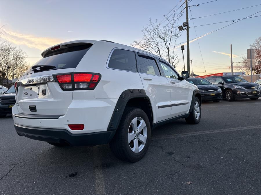 2011 Jeep Grand Cherokee 4WD 4dr Laredo, available for sale in Little Ferry, New Jersey | Victoria Preowned Autos Inc. Little Ferry, New Jersey 2011 Jeep Grand Cherokee 4WD 4dr Laredo, available for sale in Little Ferry, New Jersey | Victoria Preowned Autos Inc. Little Ferry, New Jersey