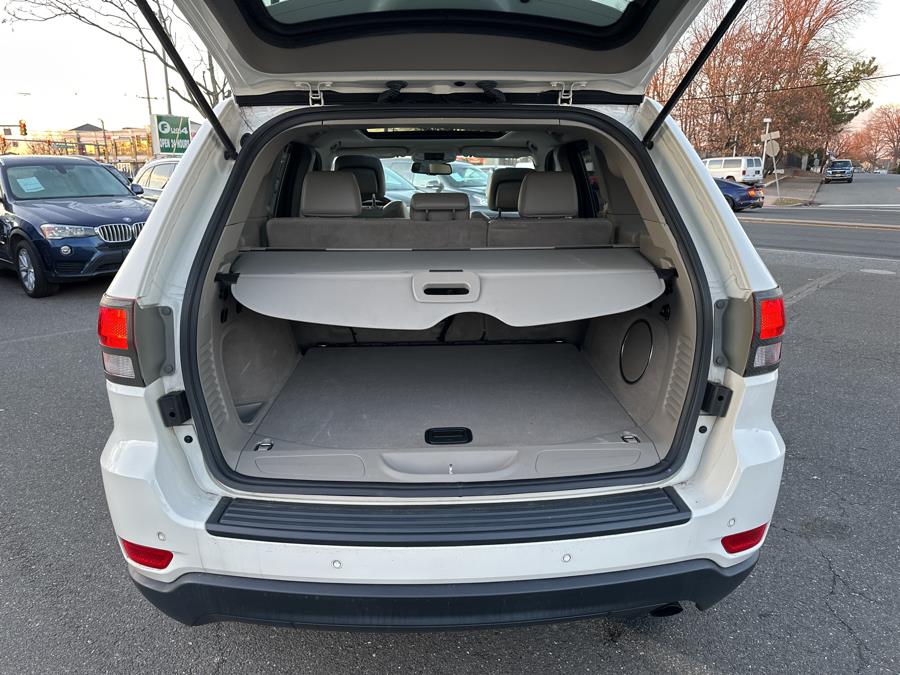 2011 Jeep Grand Cherokee 4WD 4dr Laredo, available for sale in Little Ferry, New Jersey | Victoria Preowned Autos Inc. Little Ferry, New Jersey 2011 Jeep Grand Cherokee 4WD 4dr Laredo, available for sale in Little Ferry, New Jersey | Victoria Preowned Autos Inc. Little Ferry, New Jersey