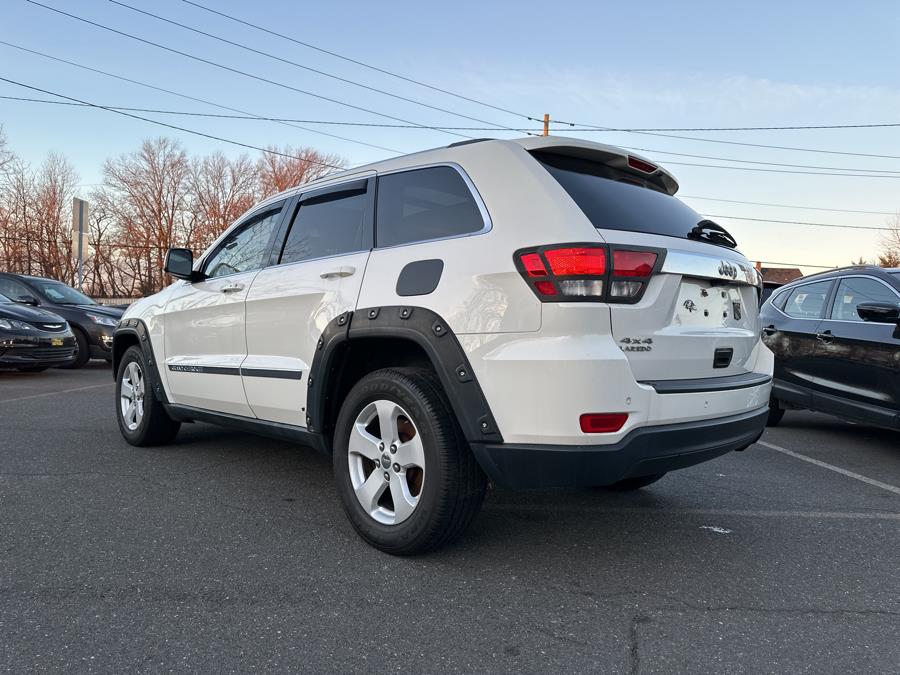 2011 Jeep Grand Cherokee 4WD 4dr Laredo, available for sale in Little Ferry, New Jersey | Victoria Preowned Autos Inc. Little Ferry, New Jersey 2011 Jeep Grand Cherokee 4WD 4dr Laredo, available for sale in Little Ferry, New Jersey | Victoria Preowned Autos Inc. Little Ferry, New Jersey