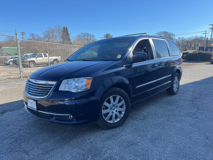 2014 Chrysler Town & Country 4dr Wgn Touring, available for sale in Milford, Connecticut | Dealertown Auto Wholesalers. Milford, Connecticut 2014 Chrysler Town & Country 4dr Wgn Touring, available for sale in Milford, Connecticut | Dealertown Auto Wholesalers. Milford, Connecticut