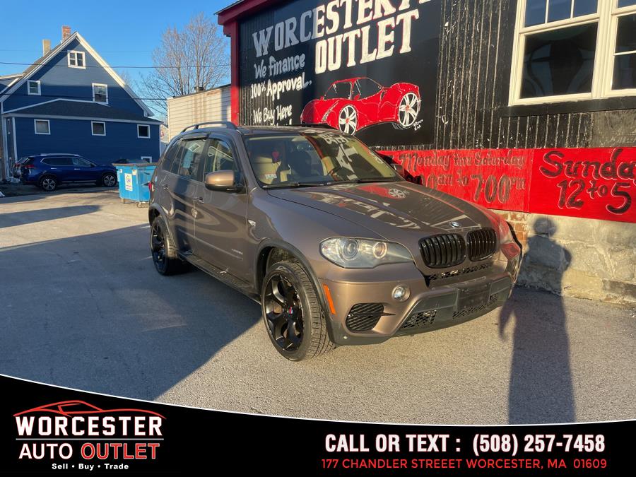 Used 2011 BMW X5 in Worcester, Massachusetts | Worcester Auto Outlet LLC. Worcester, Massachusetts
