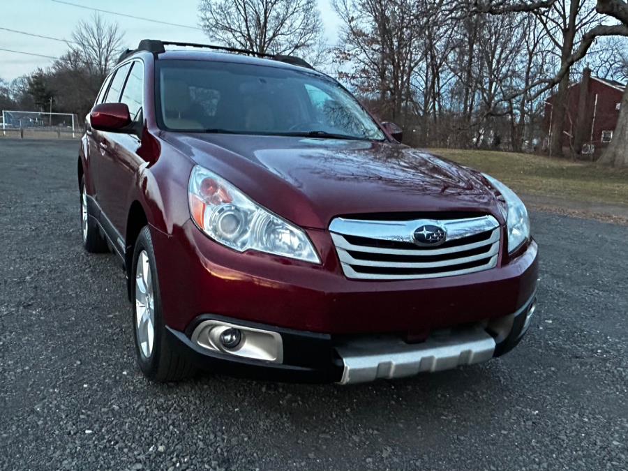 2011 Subaru Outback 4dr Wgn H4 Auto 2.5i Limited Pwr Moon, available for sale in Plainville, Connecticut | Choice Group LLC Choice Motor Car. Plainville, Connecticut