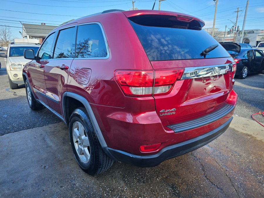 2011 Jeep Grand Cherokee 4WD 4dr Laredo, available for sale in Patchogue, New York | Romaxx Truxx. Patchogue, New York 2011 Jeep Grand Cherokee 4WD 4dr Laredo, available for sale in Patchogue, New York | Romaxx Truxx. Patchogue, New York