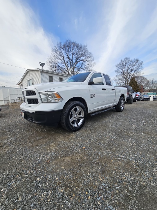 Used 2019 Dodge Ram Pickup in Milford, Connecticut | Adonai Auto Sales LLC. Milford, Connecticut