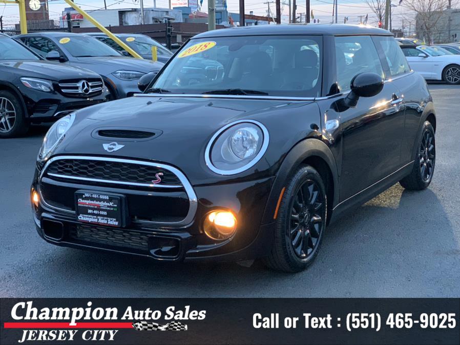 2018 MINI Hardtop 2 Door Cooper S FWD, available for sale in Jersey City, New Jersey | Champion Auto Sales. Jersey City, New Jersey