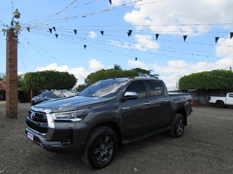 2022 Toyota HILUX  SRV TURBO DIESEL 4X4, available for sale in San Francisco de Macoris Rd, Dominican Republic | Hilario Auto Import. San Francisco de Macoris Rd, Dominican Republic