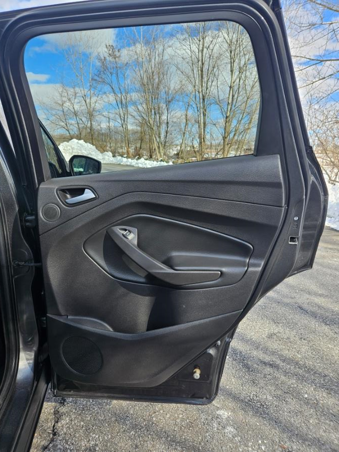 2017 Ford Escape SE 4WD, available for sale in New Britain, Connecticut | Supreme Automotive. New Britain, Connecticut 2017 Ford Escape SE 4WD, available for sale in New Britain, Connecticut | Supreme Automotive. New Britain, Connecticut