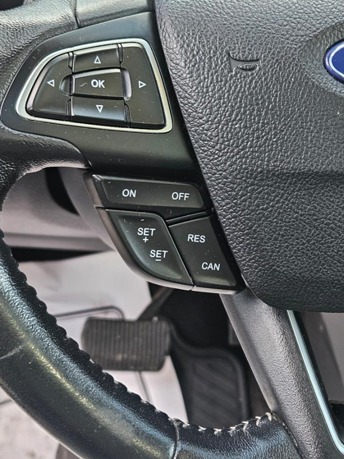 2017 Ford Escape SE 4WD, available for sale in New Britain, Connecticut | Supreme Automotive. New Britain, Connecticut 2017 Ford Escape SE 4WD, available for sale in New Britain, Connecticut | Supreme Automotive. New Britain, Connecticut