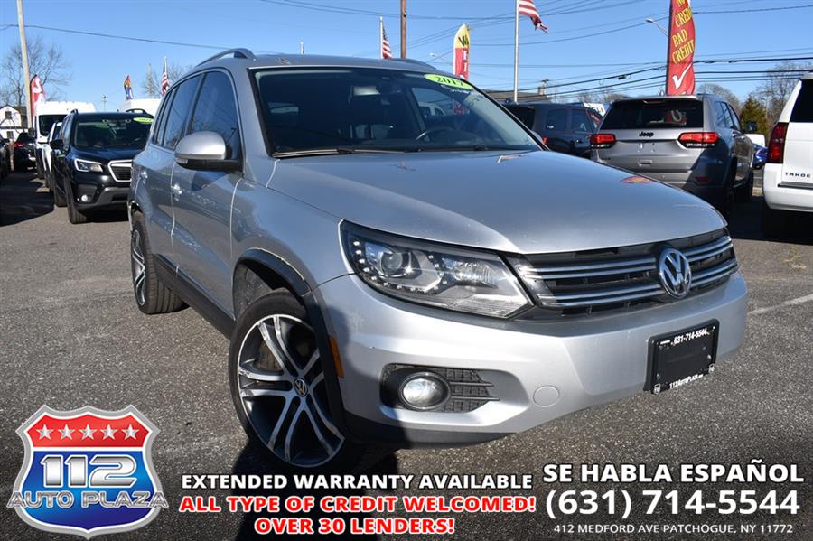 Used 2017 Volkswagen Tiguan in Patchogue, New York | 112 Auto Plaza. Patchogue, New York
