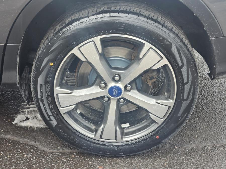 2017 Ford Escape SE 4WD, available for sale in New Britain, Connecticut | Supreme Automotive. New Britain, Connecticut 2017 Ford Escape SE 4WD, available for sale in New Britain, Connecticut | Supreme Automotive. New Britain, Connecticut
