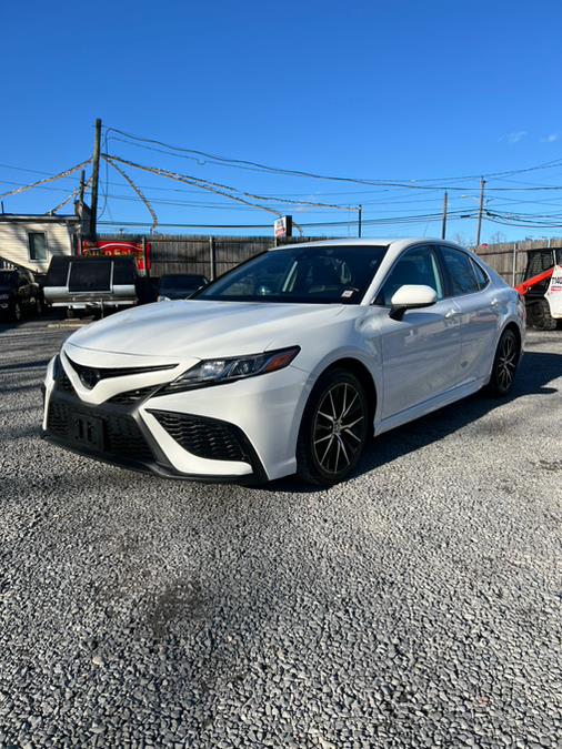 Used 2021 Toyota Camry in West Babylon, New York | Best Buy Auto Stop. West Babylon, New York
