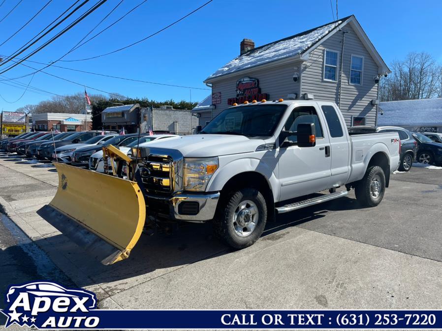 2011 Ford Super Duty F-350 SRW 4WD SuperCab 158" XLT, available for sale in Selden, New York | Apex Auto. Selden, New York