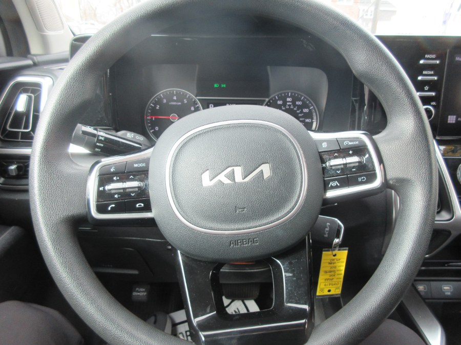 2022 Kia Sorento LX AWD, available for sale in Linden, New Jersey | Route 27 Auto Mall. Linden, New Jersey 2022 Kia Sorento LX AWD, available for sale in Linden, New Jersey | Route 27 Auto Mall. Linden, New Jersey