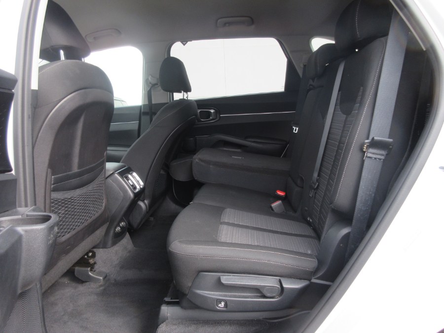 2022 Kia Sorento LX AWD, available for sale in Linden, New Jersey | Route 27 Auto Mall. Linden, New Jersey 2022 Kia Sorento LX AWD, available for sale in Linden, New Jersey | Route 27 Auto Mall. Linden, New Jersey