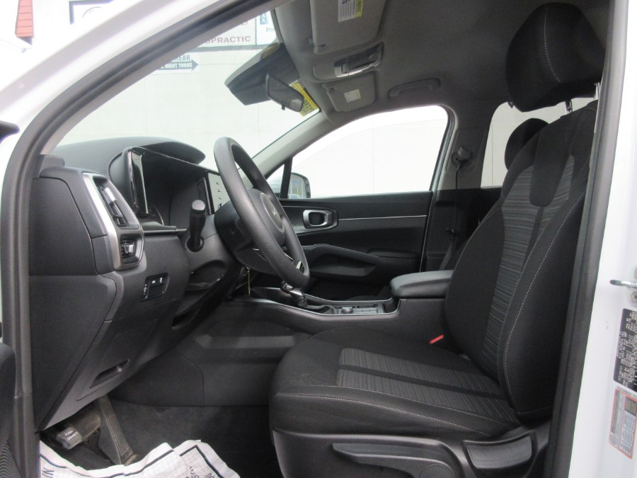 2022 Kia Sorento LX AWD, available for sale in Linden, New Jersey | Route 27 Auto Mall. Linden, New Jersey 2022 Kia Sorento LX AWD, available for sale in Linden, New Jersey | Route 27 Auto Mall. Linden, New Jersey
