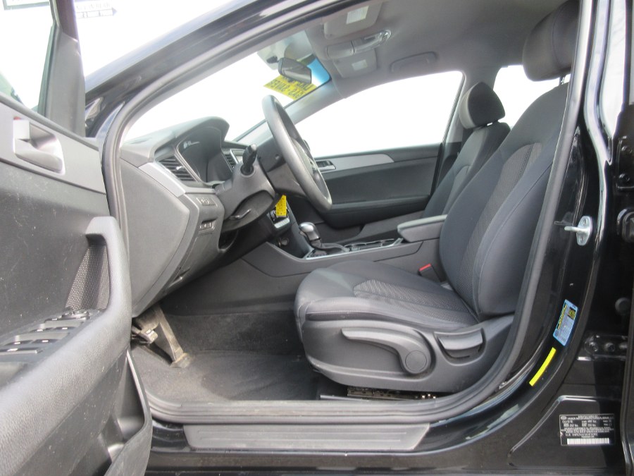 2019 Hyundai Sonata SE 2.4L, available for sale in Linden, New Jersey | Route 27 Auto Mall. Linden, New Jersey 2019 Hyundai Sonata SE 2.4L, available for sale in Linden, New Jersey | Route 27 Auto Mall. Linden, New Jersey