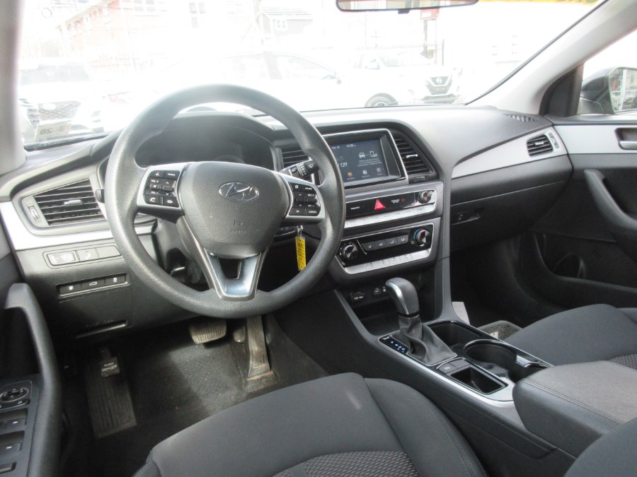 2019 Hyundai Sonata SE 2.4L, available for sale in Linden, New Jersey | Route 27 Auto Mall. Linden, New Jersey 2019 Hyundai Sonata SE 2.4L, available for sale in Linden, New Jersey | Route 27 Auto Mall. Linden, New Jersey