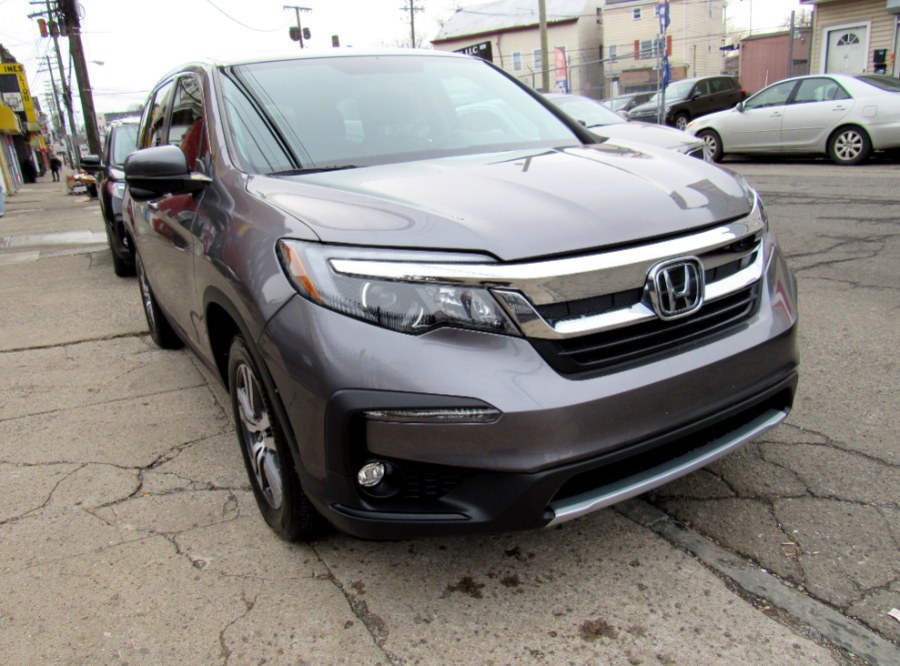 2017 Honda Pilot EX-L AWD, available for sale in Paterson, New Jersey | MFG Prestige Auto Group. Paterson, New Jersey