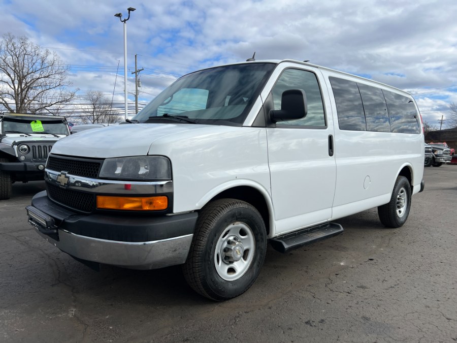 Used 2014 Chevrolet Express Passenger in Ortonville, Michigan | Marsh Auto Sales LLC. Ortonville, Michigan