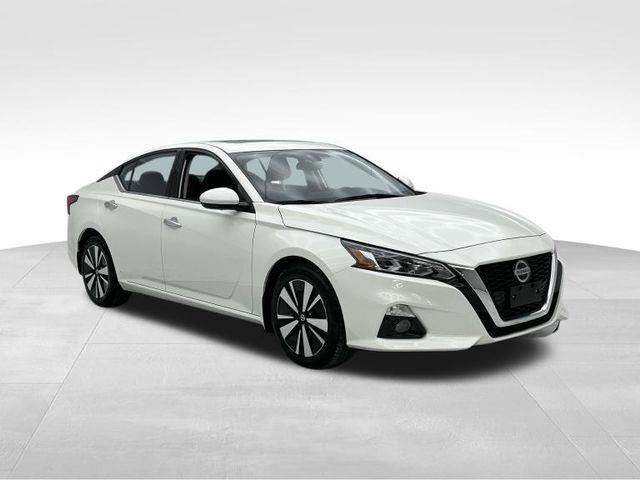 Used 2021 Nissan Altima in Bronx, New York | Eastchester Motor Cars. Bronx, New York