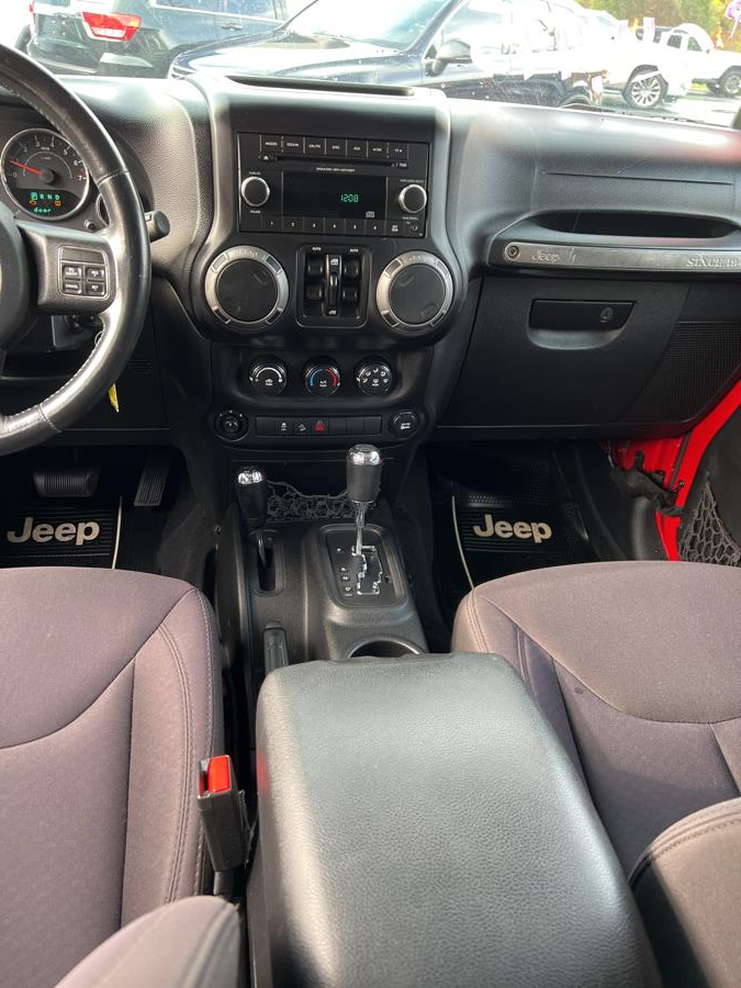 2014 Jeep Wrangler Unlimited 4WD 4dr Sport, available for sale in Branford, Connecticut | Al Mac Motors 2. Branford, Connecticut 2014 Jeep Wrangler Unlimited 4WD 4dr Sport, available for sale in Branford, Connecticut | Al Mac Motors 2. Branford, Connecticut