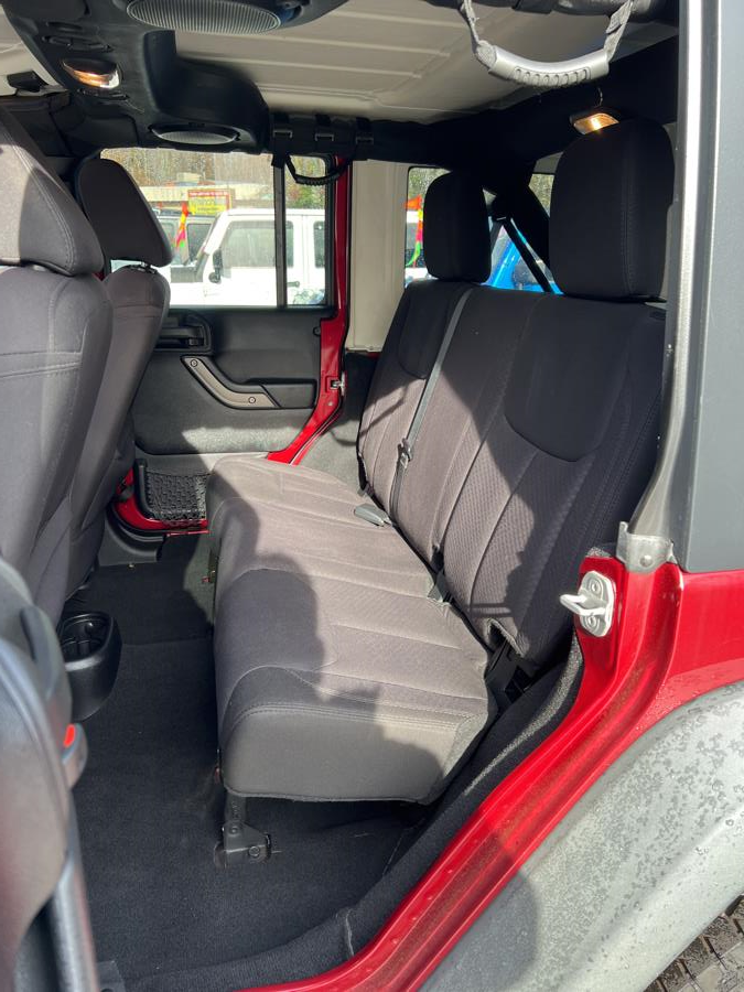 2013 Jeep Wrangler Unlimited 4WD 4dr Sport, available for sale in Branford, Connecticut | Al Mac Motors 2. Branford, Connecticut 2013 Jeep Wrangler Unlimited 4WD 4dr Sport, available for sale in Branford, Connecticut | Al Mac Motors 2. Branford, Connecticut