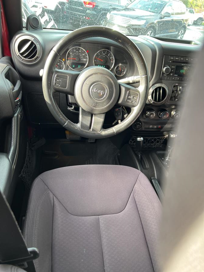 2013 Jeep Wrangler Unlimited 4WD 4dr Sport, available for sale in Branford, Connecticut | Al Mac Motors 2. Branford, Connecticut 2013 Jeep Wrangler Unlimited 4WD 4dr Sport, available for sale in Branford, Connecticut | Al Mac Motors 2. Branford, Connecticut