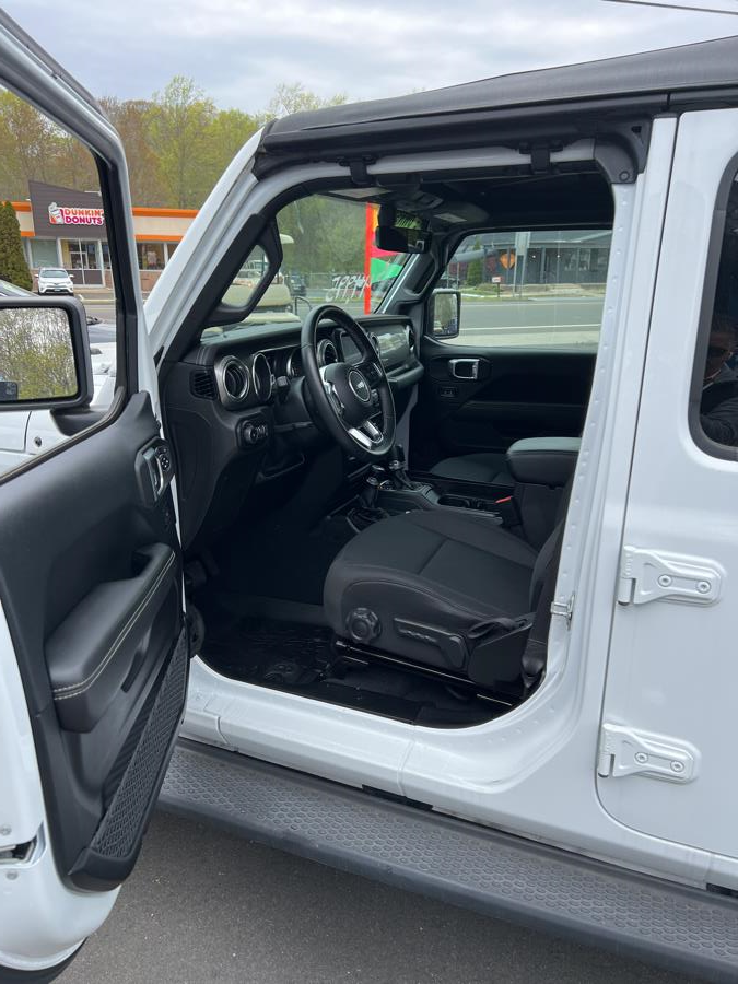 2018 Jeep Wrangler Unlimited Sahara 4x4, available for sale in Branford, Connecticut | Al Mac Motors 2. Branford, Connecticut 2018 Jeep Wrangler Unlimited Sahara 4x4, available for sale in Branford, Connecticut | Al Mac Motors 2. Branford, Connecticut